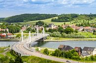 Pont suspendu dans le village de Kanne, Limbourg belge par Easycopters Aperçu