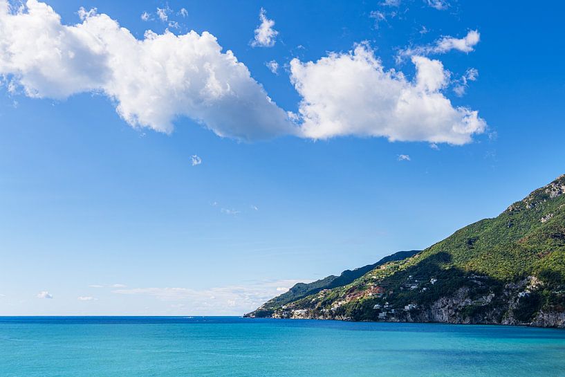 Mittelmeerküste bei Vietri sul Mare an der Amalfiküste in Ital von Rico Ködder