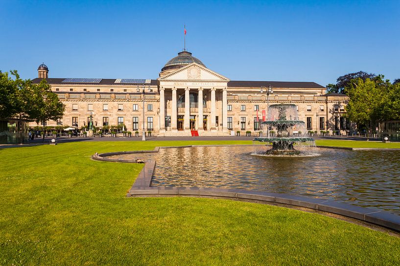 Casino et Kurhaus à Wiesbaden par Werner Dieterich