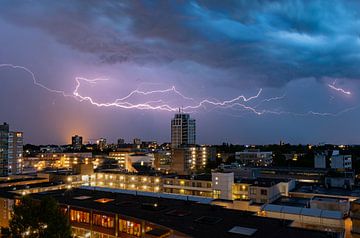Thunder in Sweetlakecity by Wesley Hendriks