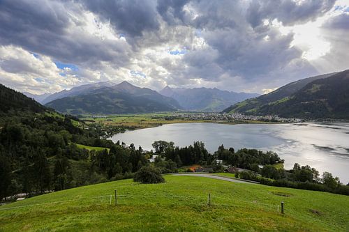 Dreigende wolken over Zell am See