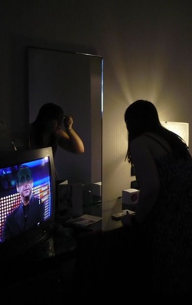 Girl In The Mirror von Lyn Van Veldhoven