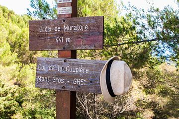 Frans straatbeeld, wandelbordjes aan de Côte d'Azur von Rosanne Langenberg