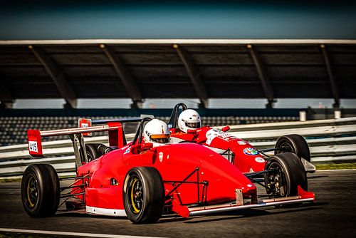 Twee Alfa Romeo monoposto's op circuit Zandvoort