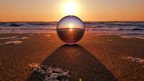 Lensball sunset at Bloemendaal
