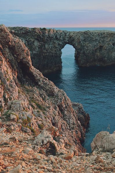 Pont d'en Gil, Minorque - Paysage Serein au Coucher du Soleil par Carolina Reina Photography