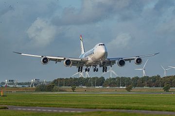 Boeing 747-8F van Air Belgium "Hongyuan Group" (OE-LFC). van Jaap van den Berg