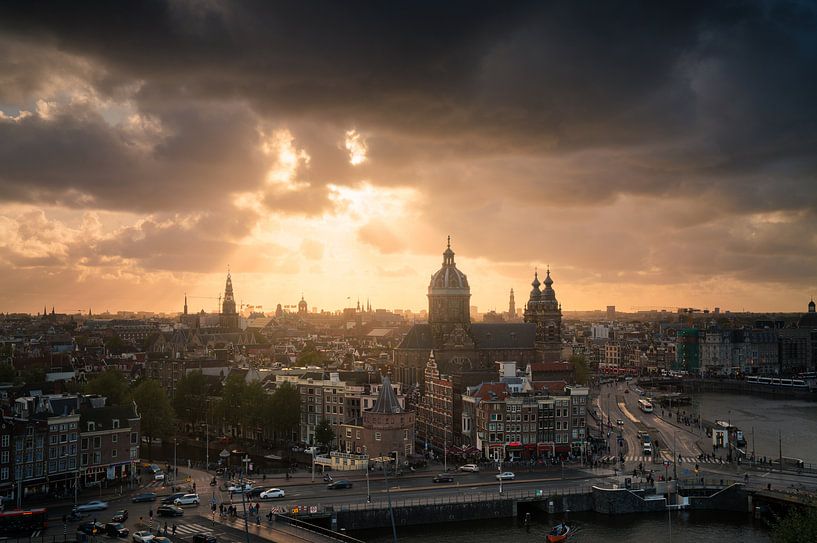 Nice sunset at the Amsterdam Skyline by Albert Dros