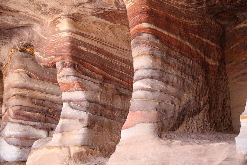 Rock wall by Rob Hansum