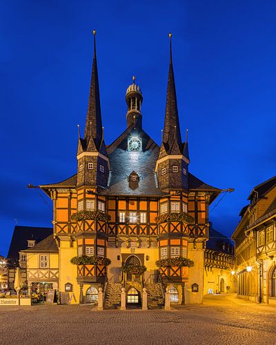Het beroemde stadhuis in Wernigerode, Harz, Saksen-Anhalt, Duitsland van Henk Meijer Photography
