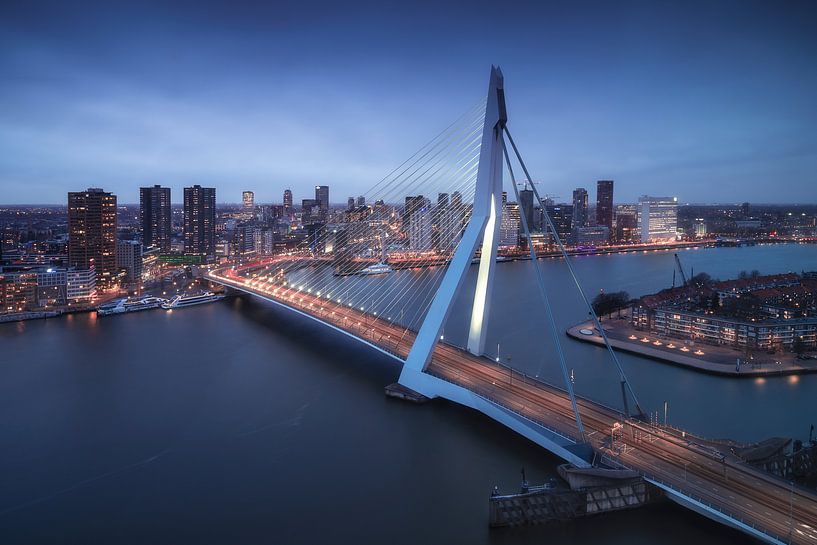 Erasmus Bridge - Rotterdam skyline by Vincent Fennis