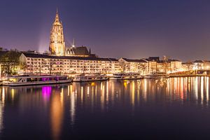 Blick auf Mainufer und Kaiserdom vom Eisernen Steg, Frankfurt