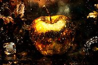 Golden apple with luxurious details by Imperial Art House thumbnail