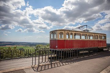 Blick auf Langres mit Zug von anne droogsma