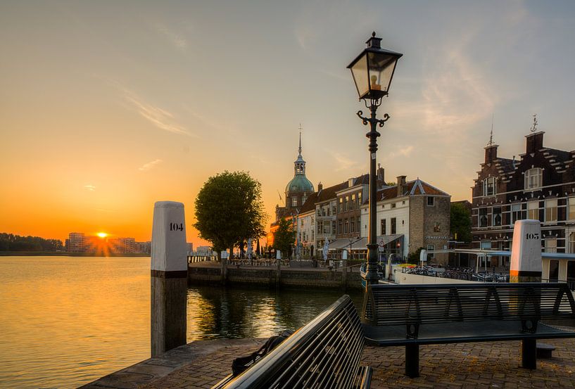 Dordrecht, Groothoofd bei Sonnenaufgang von Kees van der Rest