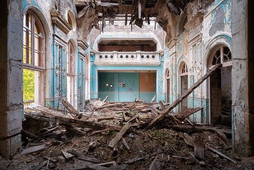 Le théâtre abandonné dans la déchéance.