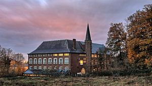 Marianum Venlo in de avondlucht