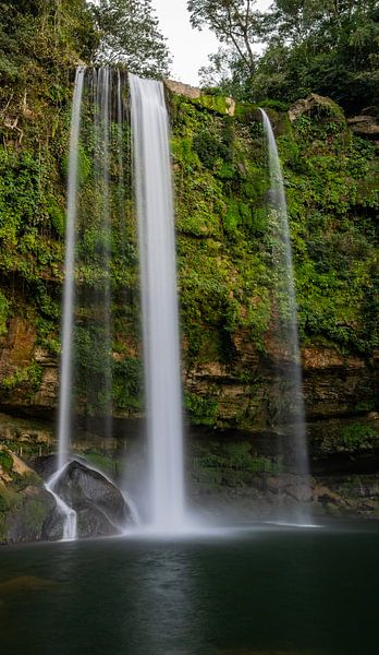 Misol-Há-Wasserfall, Palenque, Mexiko von Speksnijder Photography