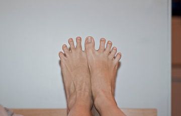 Twee voeten, negen tenen van Irene Cecile