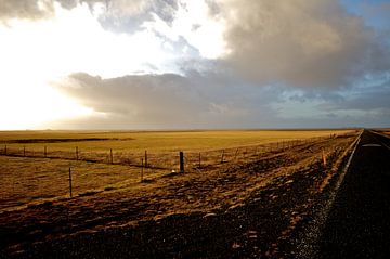 Paysage d'Islande avec route sur Victor Van Rooij