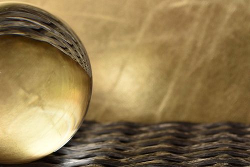 Glazen bol goud liggend