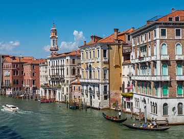 Huizen aan het Canal Grande in Venetië van Animaflora PicsStock