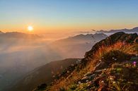 Zomerse zonsondergang in de bergen van Karla Leeftink thumbnail