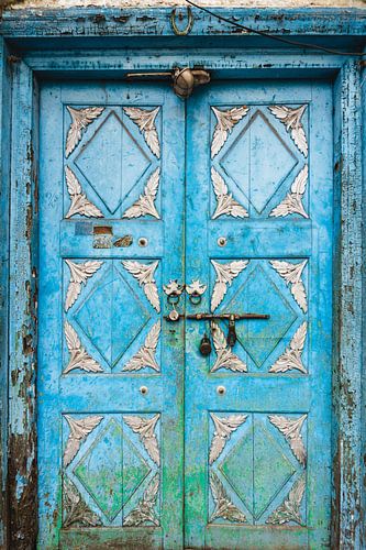 Porte en bois turquoise au Kerala | Photographie de voyage en Inde