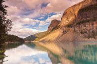 Moraine Lake in Banff NP van Ilya Korzelius thumbnail