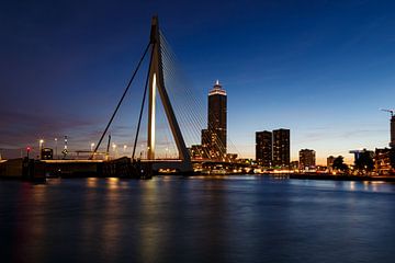 Blauwe uurtje op zn Rotterdams van Guido Akster