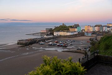 Tenby, coastal town in Wales by Eddy Kievit