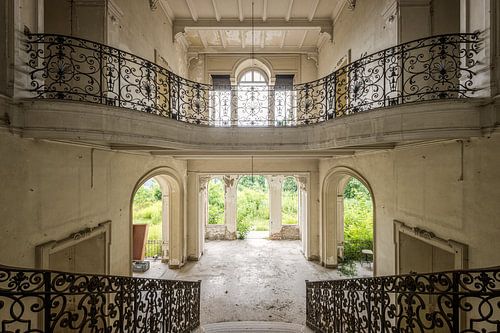 Verlassene Gebäude mit wunderschöner Architektur