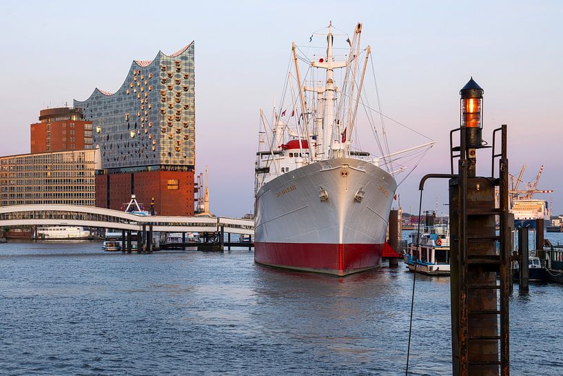 Hamburg, Germany by Alexander Ludwig