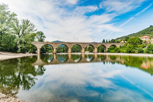 Mirror in the water von Dorien Bunt