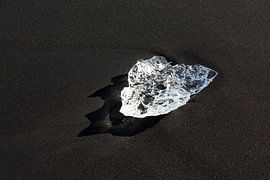 Eisbrocken am Strand von Sven-Erik Arndt