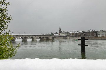 Vue hivernale de Wyck, Maastricht et le pont Saint Servatius sur Kim Willems