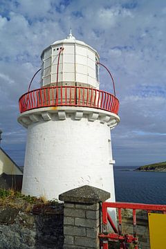 Lighthouse in Crookhaven Bay on the Mizen Peninsula by Babetts Bildergalerie