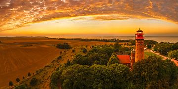 Leuchtturm am Kap Arkona bei Sonnenuntergang von Markus Lange