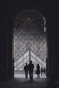 L'entrée du Louvre van Olivier Peeters