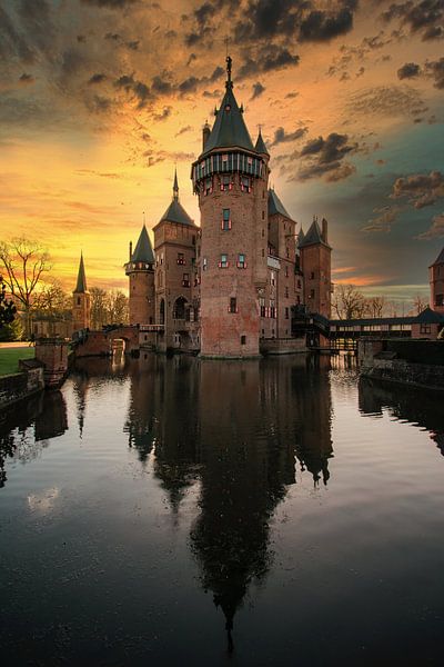 Castle Ter Haar by Bart J. Mulder