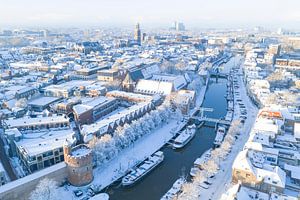 Zwolle, Thorbeckegracht: verschneiter Wintersonnenaufgang