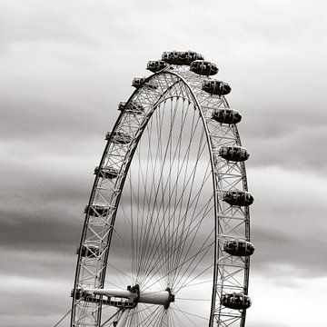 London Eye, London Ferris wheel by Klik! Images