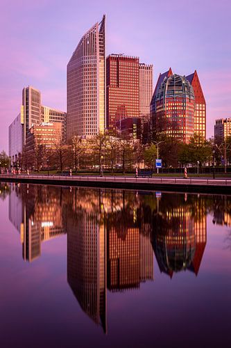 Spiegelung der Skyline von Den Haag