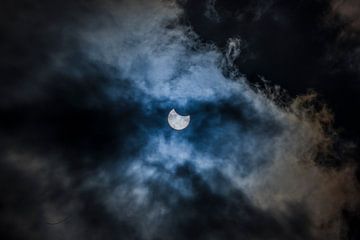 zonsverduistering, solar eclipse van Corrine Ponsen