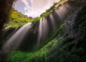 Een waterval op Java von Claudio Duarte