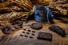 Chewing Tobacco, Chewing Tobacco Tin, Tobacco Leaves by artevaria.de