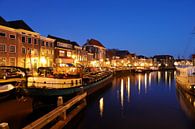 Thorbeckegracht in Zwolle in de avond gezien vanaf het Pelserbrugje van Merijn van der Vliet thumbnail