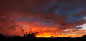 Ein feuriger Sonnenuntergang