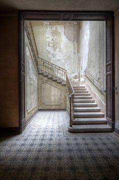 Urbex -  Stairs van Urbex & Preciousdecay by Sandra