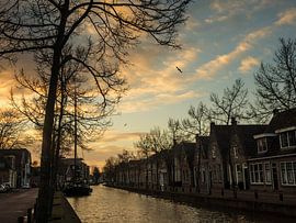 Schemering boven een Meppelse gracht  von Anneriek de Jong